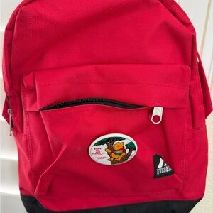 Everest Unisex Backpack – Pre‑Owned – Red & Black – Winnie the Pooh Pin Attached